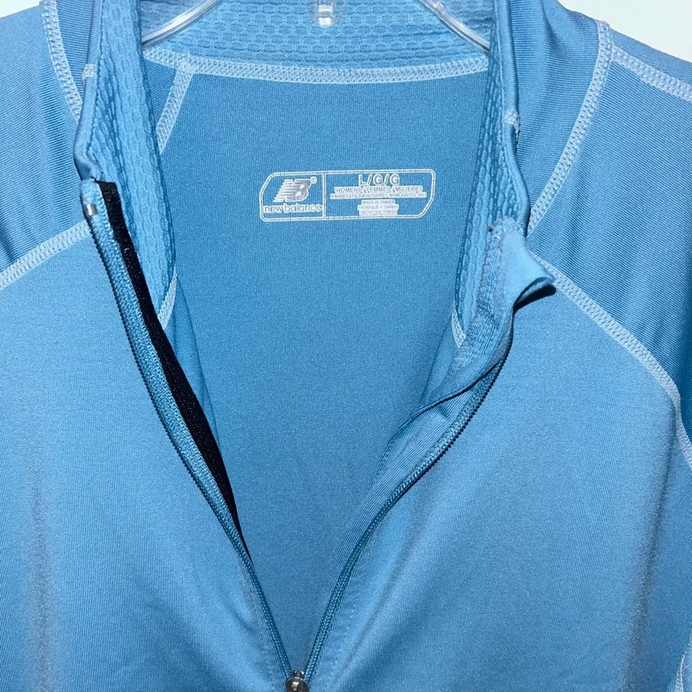 New Balance NB women’s baby blue full‎ zip Lightning Dry jacket size LARGE